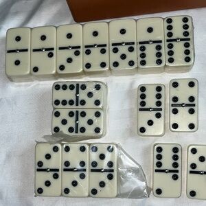 Vintage Aero Plane Dominoes Double 6 28 Urea Pieces w/Metal Spin & Case